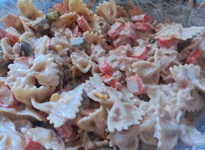 Foto principal de 179. Ensalada de lacitos con mahonesa y ketchup