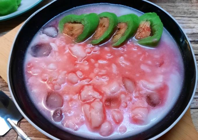 Cara bikin Es Pisang Ijo khas Makassar Cara bikin Es Pisang Ijo khas Makassar