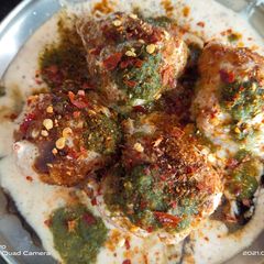 A picture of Dahi vada.