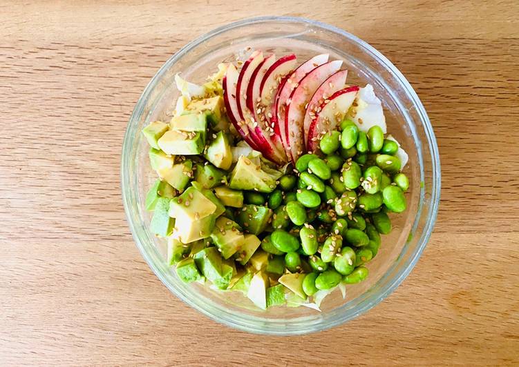 Insalata estiva (pokè bowl senza riso) 🥗🍑🥑