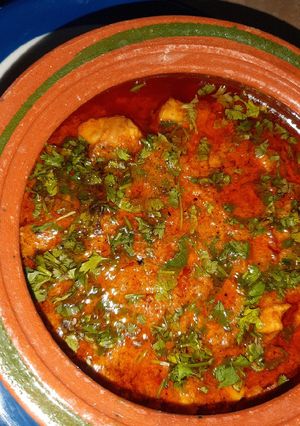 A picture of Tikka handi. 🔥🔥🍗🍗😋.