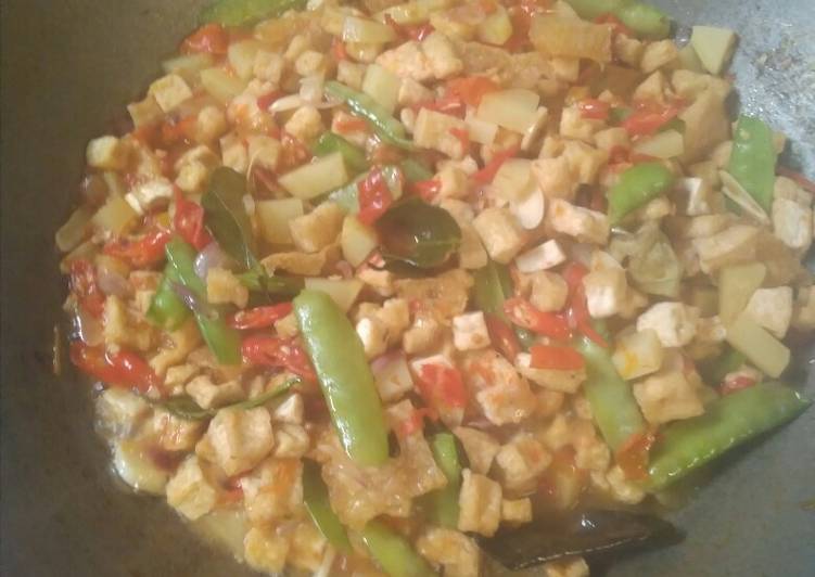 Cara Gampang Membuat Sambel goreng tapri (tahu kapri) ala emak Salsa, Lezat Sekali