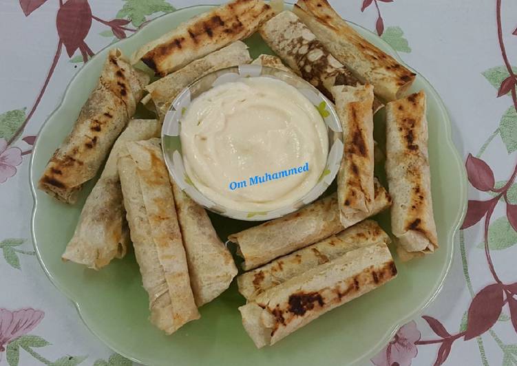 ساندويش الشاورما بالخبز السوري