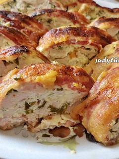 Csirkemell bacon ágyon Judyth konyhájából recept fotója