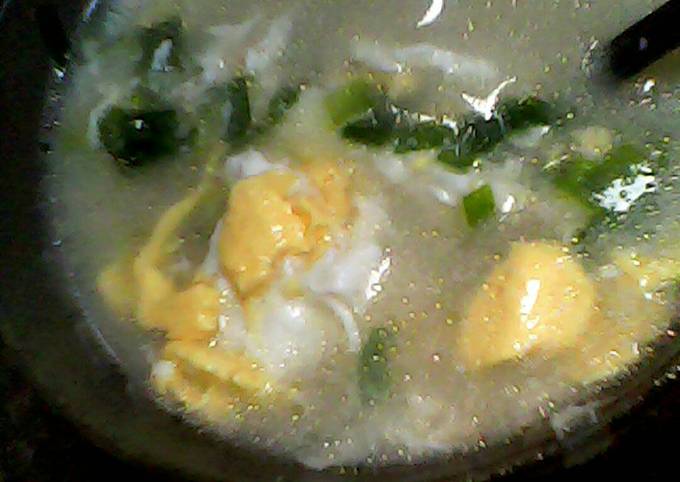 Cara Gampang Bikin Sup telur daun bawang (enak dan simpel), Enak