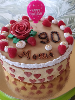 Csokis vaníliás puncsos torta málnával és marcipánnal #gluténmentes#tejmentes recept fotója