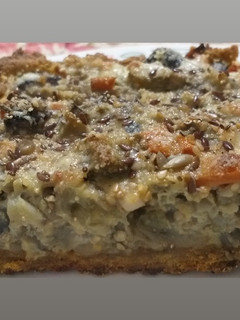 Una foto de Tarta de berenjenas Gourmet! con masa integral casera