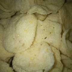 Krupuk nasi sisa রেসিপির প্রধান ছবি