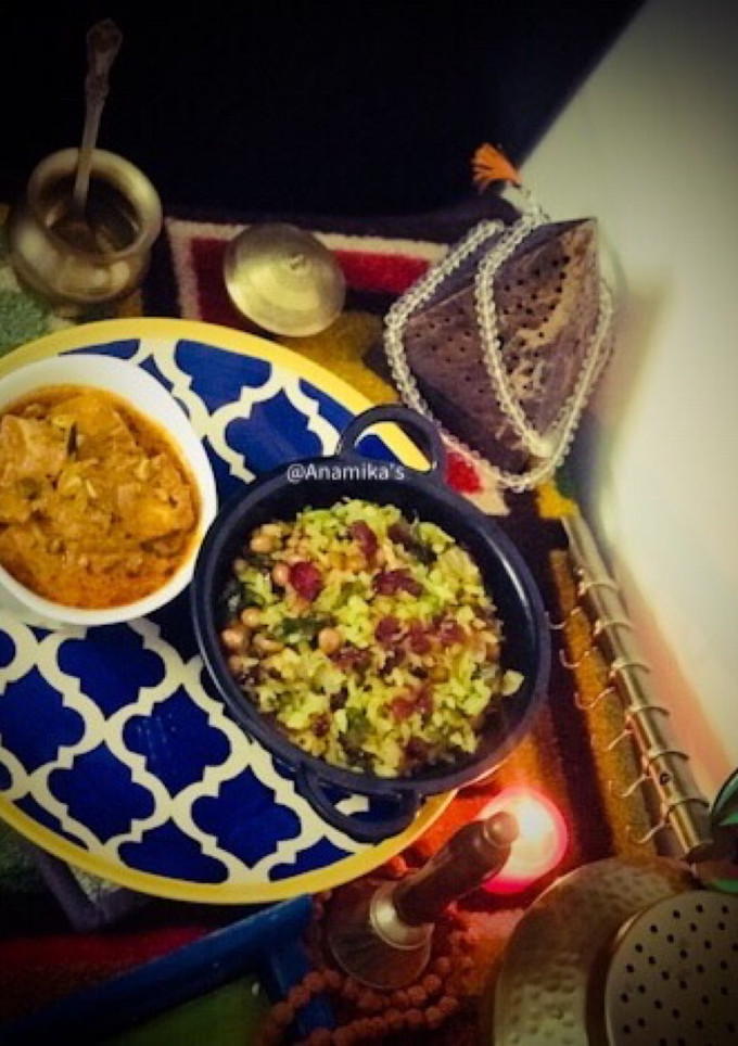 A picture of Cranberries Kanda Poha.