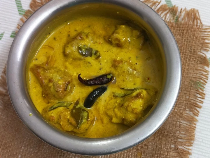 Easy Steps to Prepare Kadhi pakora which Delicious