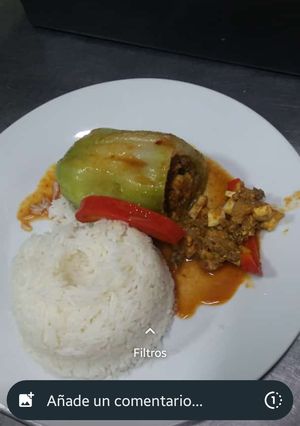 Una foto de Kaiwa rellena con carne molida