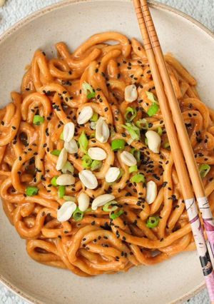 Zdjęcie przepisu Sesame Peanut Butter Udon.