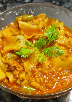A picture of Fenugreek Seeds and Papad Sabji - Healthy Jain Recipe.
