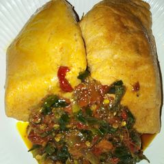 A picture of Moimoi an pepper sauce.
