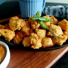 A picture of MOONG DAL PAKODI/ BHAJIYA.