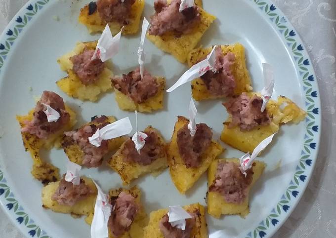 Ricetta di Fatto in casa &amp;#34;Spuncetto poenta e salsiccia&amp;#34; - polenta e salsiccia