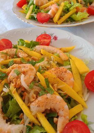 Une photo de 🌺 Salade crevettes mangue 🌺