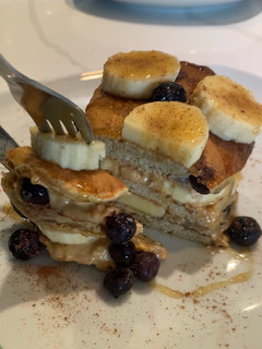A picture of Banana Oat Pancakes.