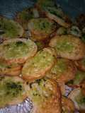 Tostaditas de baguettes con pesto