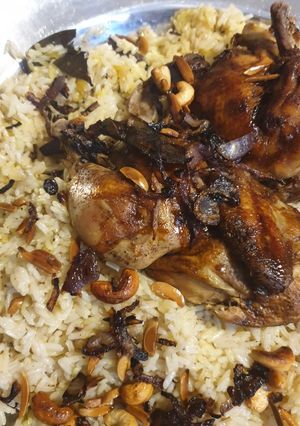 صورة لوصفة كبسة الدجاج البيضاء