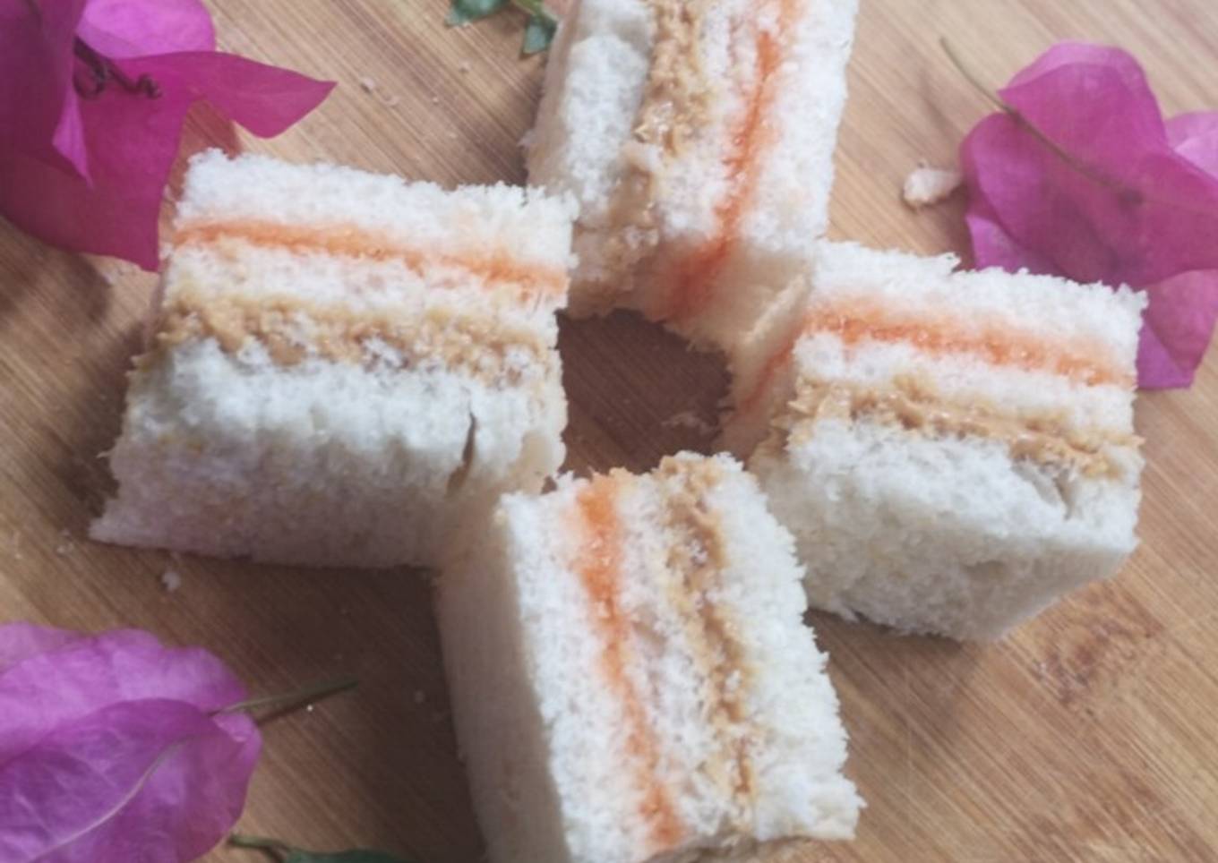 Triple colour Mini sandwiches