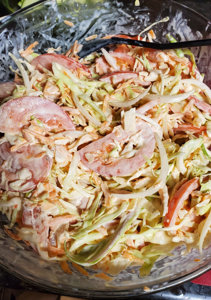 Una foto de Ensalada de surimi y camarones