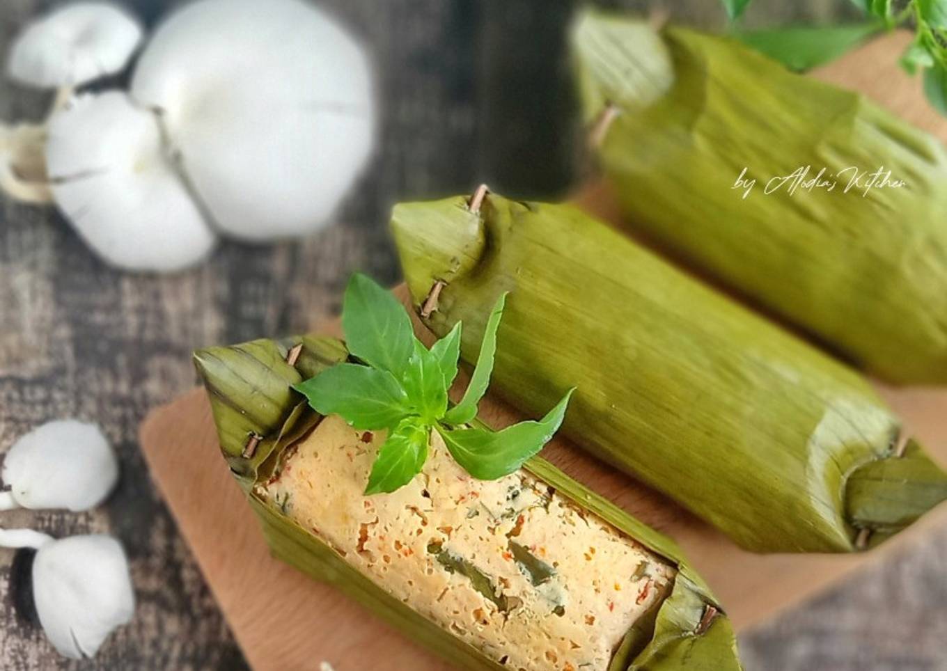 Pepes Tahu Kemangi Jamur Tiram