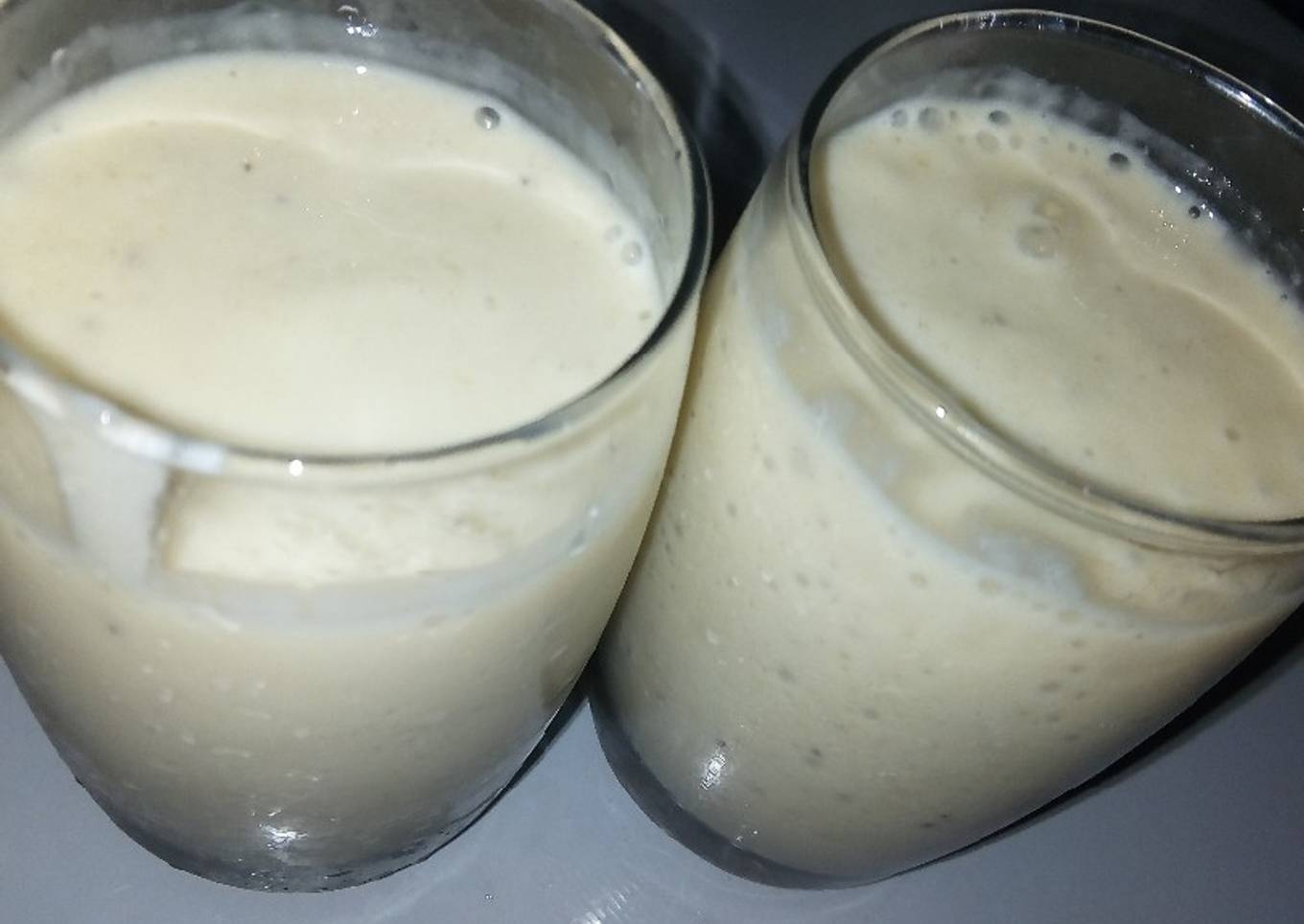Banana and yoghurt