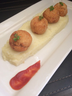 Una foto de Albóndigas de salmón 🐟