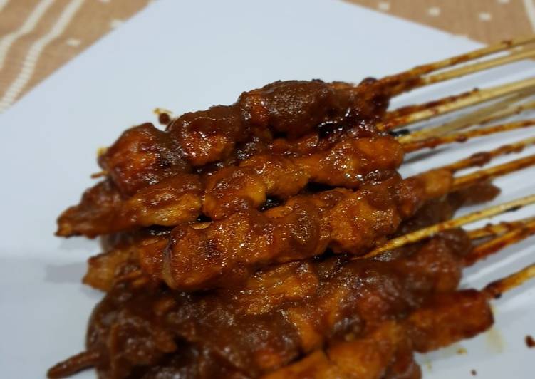 Sate ayam madura