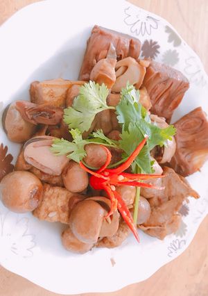 Hình của món Đậu hũ kho nấm mít.