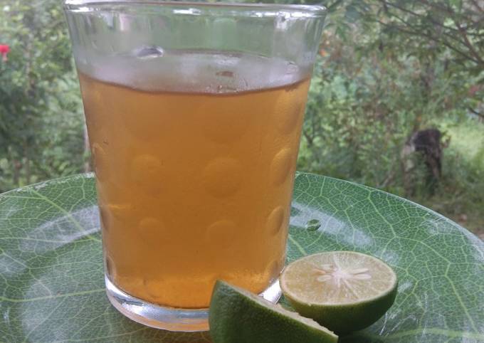 Cara Gampang Menyiapkan Es Teh Jeruk Nipis, Lezat Sekali