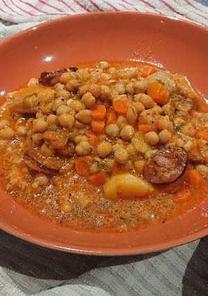 A picture of Tripe and Chickpea Stew.