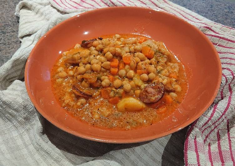 How to Make Homemade Tripe and Chickpea Stew