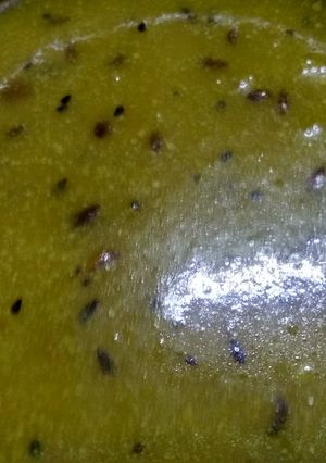 A picture of Olive chutney.
