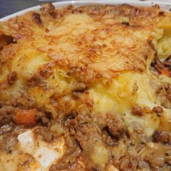 A picture of Pork Mince and Mash Potato Casserole.