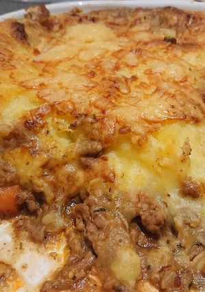 A picture of Pork Mince and Mash Potato Casserole.