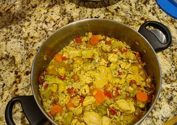 Simple Way to Prepare Perfect Spicy Chicken,Vegetable, and Barley soup