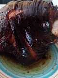 Ciolan de porc afumat la cuptor