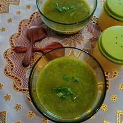 A picture of Green Soup.