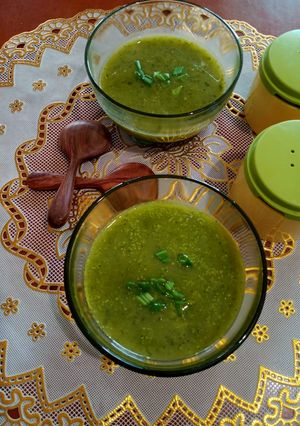 A picture of Green Soup.
