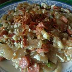 A picture of Seblak goreng.