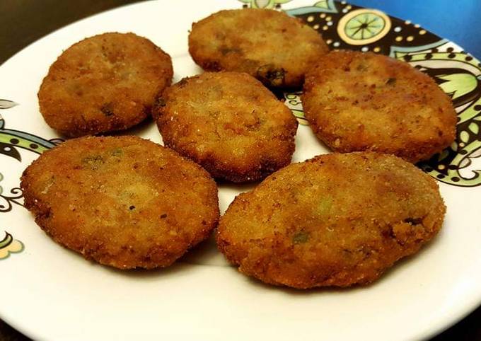 Crispy raw jackfruit cutlet (Echorer cutlet)