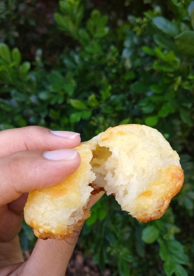 Una foto de Chipa con queso sardo y queso rallado