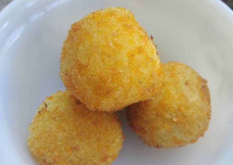 Bagaimana Menyiapkan Bola-Bola Kentang Keju Anti Gagal