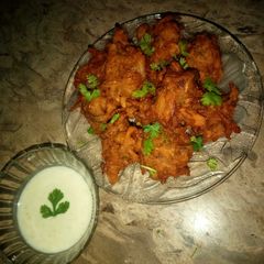 A picture of 🍓Besan ke pakory 💗💐.