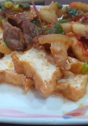 Hình của món Đậu phụ thịt rán sốt cà chua.