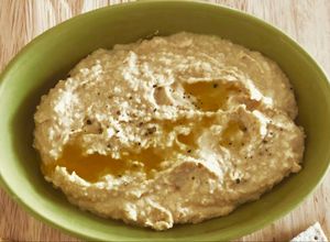 Una foto de Humus de garbanzo!!