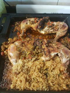 Una foto de Arroz con pollo diferente