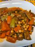 Mijoté de légumes aux pois chiches, tomate et épices